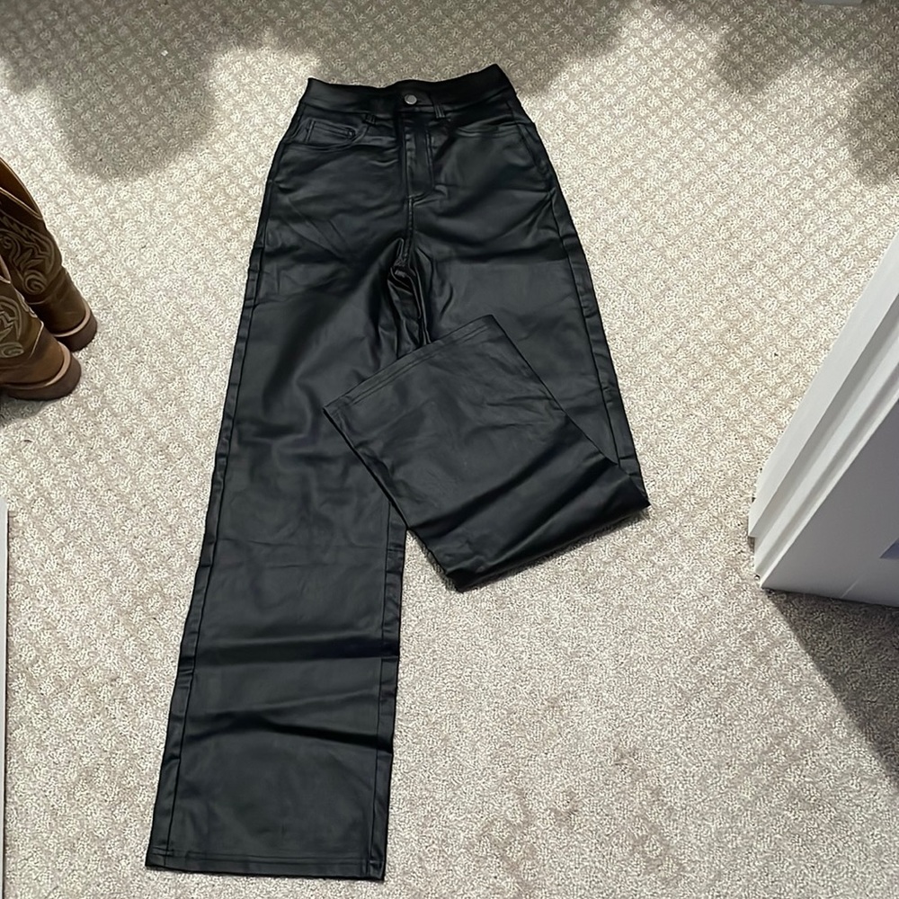 Very silky feeling, comfortable.